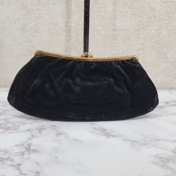 Vintage Clutch 60s Elegant Black Velvet Evening Bag - Picture 9 of 10
